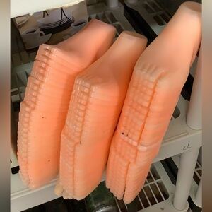 36pcs Size 7, Right Foot Plastic Shoe Forms, Used